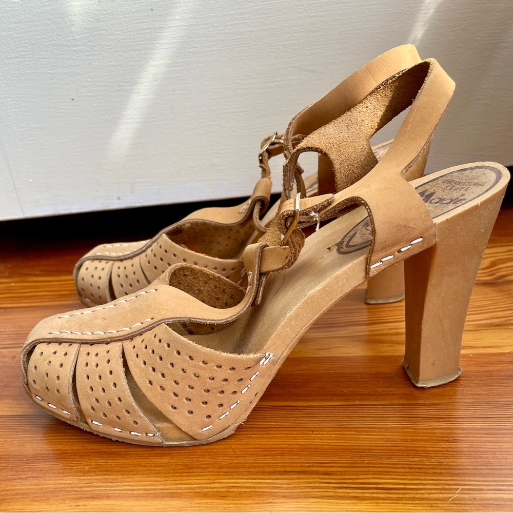 Beautiful Vintage Italian T-strap Summer Stilettos